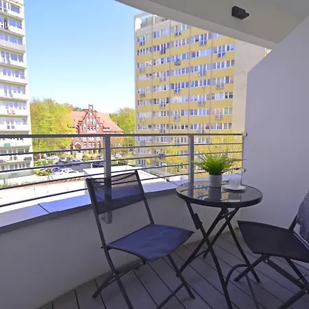 Osiedle Sun Towers - Parking - Centrum - Bryza 아파트 슈비노우이스쳬