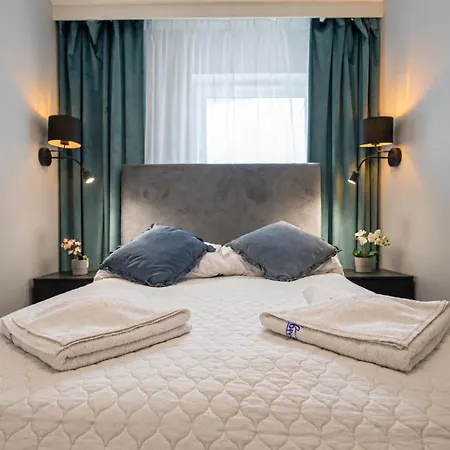Osiedle Sun Towers - Parking - Centrum - Bryza Apartman Swinoujscie